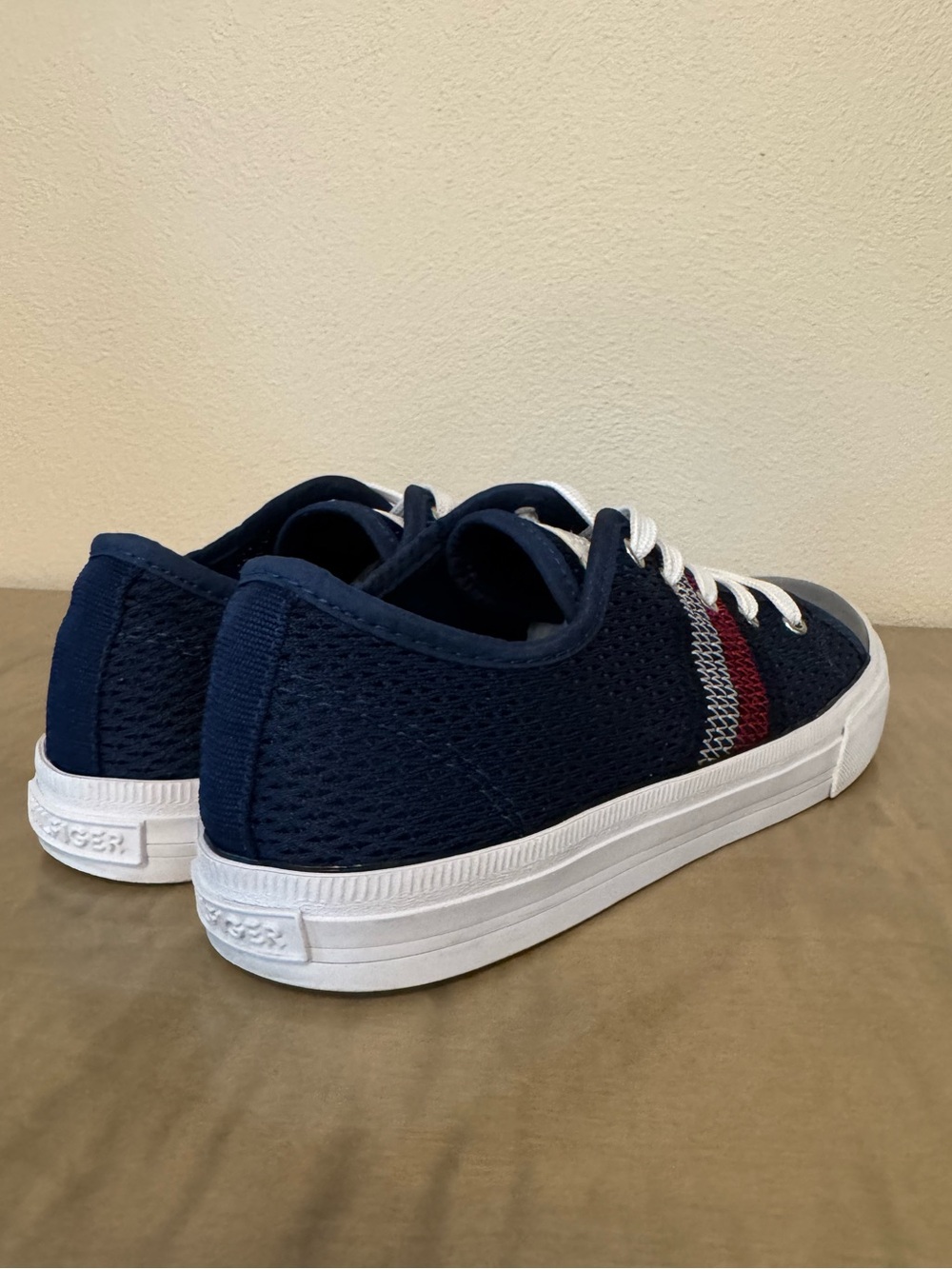 Tommy Hilfiger Red White And Blue Sneakers Fourth Of July Size 7.5 - Picture 5 of 16
